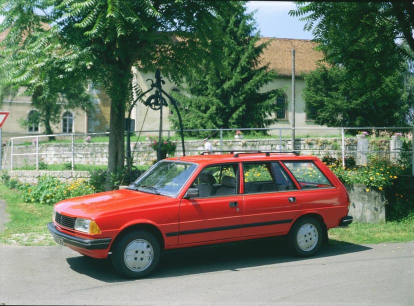 1982 Peugeot 305 II Break (581E) 1.5 (73 Hp)